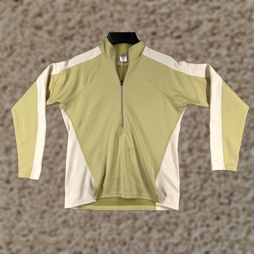 Patagonia Patagonia Sweater Womens Small Yellow 1/4 Zip Mock Neck Polyester Knit Pullover Casual Fall Winter Womens Size S / US 4 / IT 40 - 1 Thumbnail