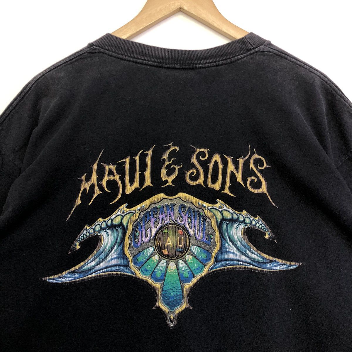 Maui and Sons × Vintage Vintage Maui And Sons Ocean Soul Backhitt Surfing Tshirt Size US XL / EU 56 / 4 - 3 Thumbnail