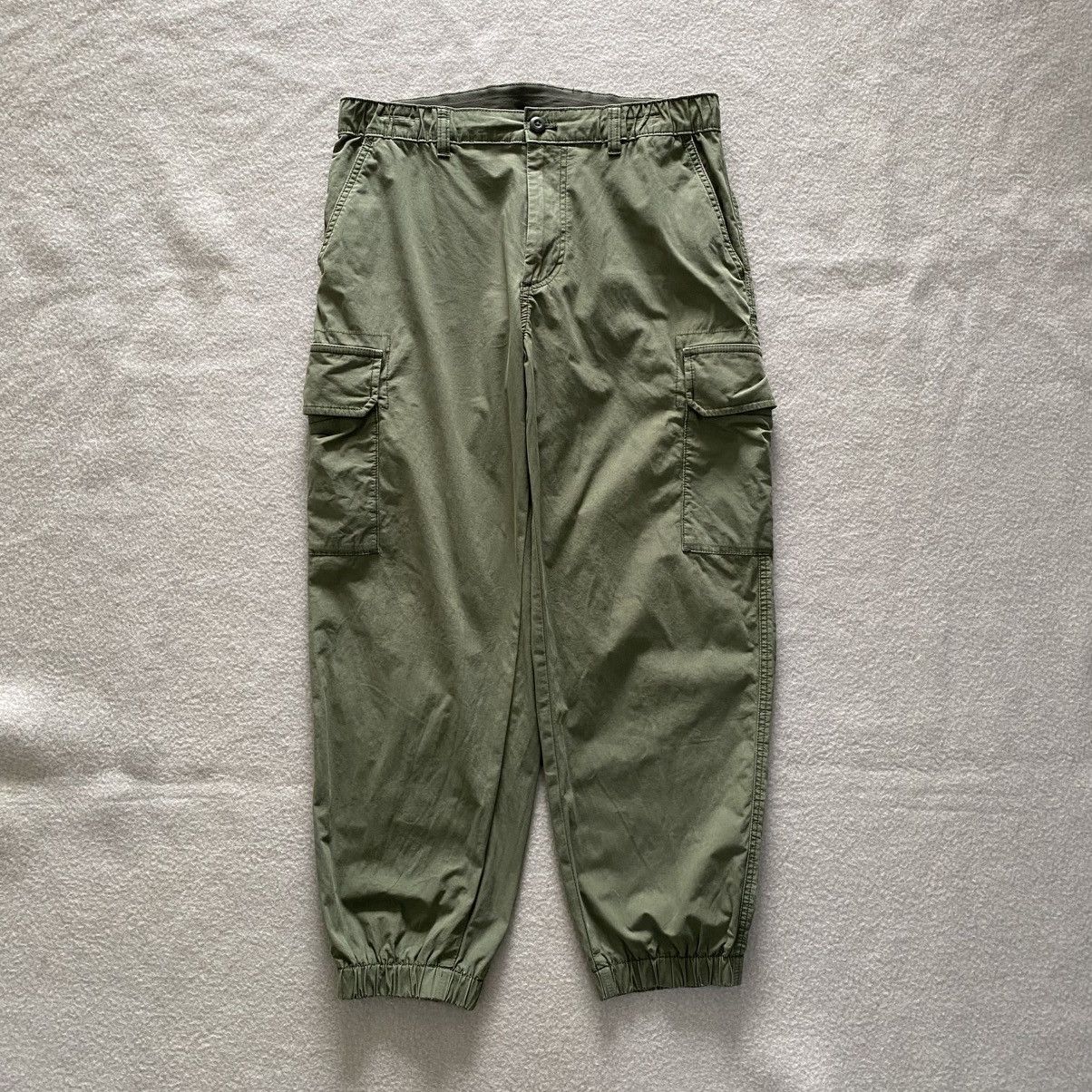 If Six Was Nine × Japanese Brand Uniqlo Cargo Parachute Pants Size MEDIUM Size US 35 - 1 Thumbnail