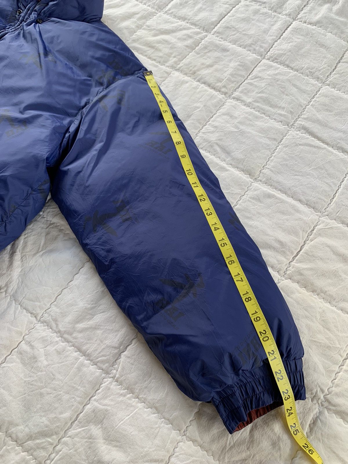 Hai Sporting Gear Vintage Hai Sporting Gear Overprint Logo Puffer Jacket Size US M / EU 48-50 / 2 - 16 Thumbnail
