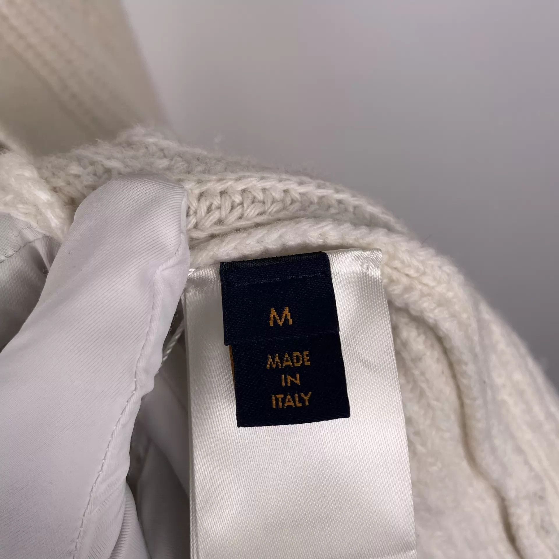 Louis Vuitton LV white knit cardigan M Size US M / EU 48-50 / 2 - 4 Thumbnail