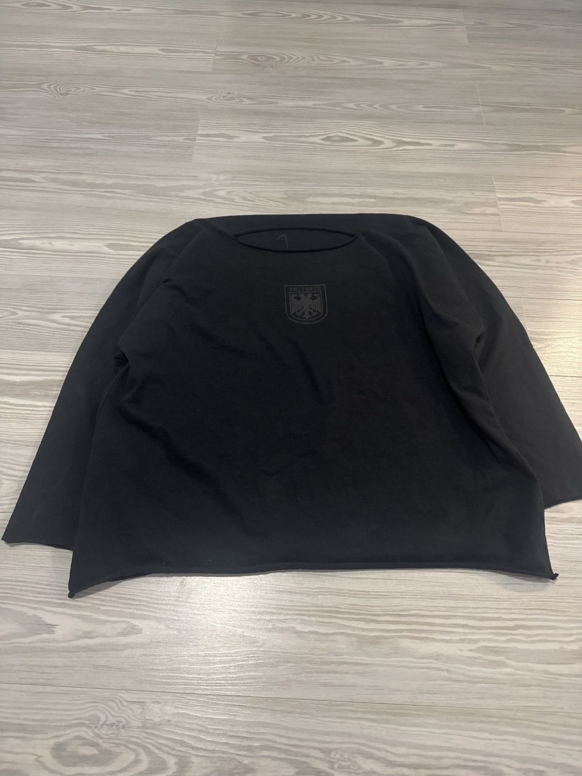 Yeezy Yeezy Vultures Promo Long Sleevs Size US S / EU 44-46 / 1 - 2 Thumbnail