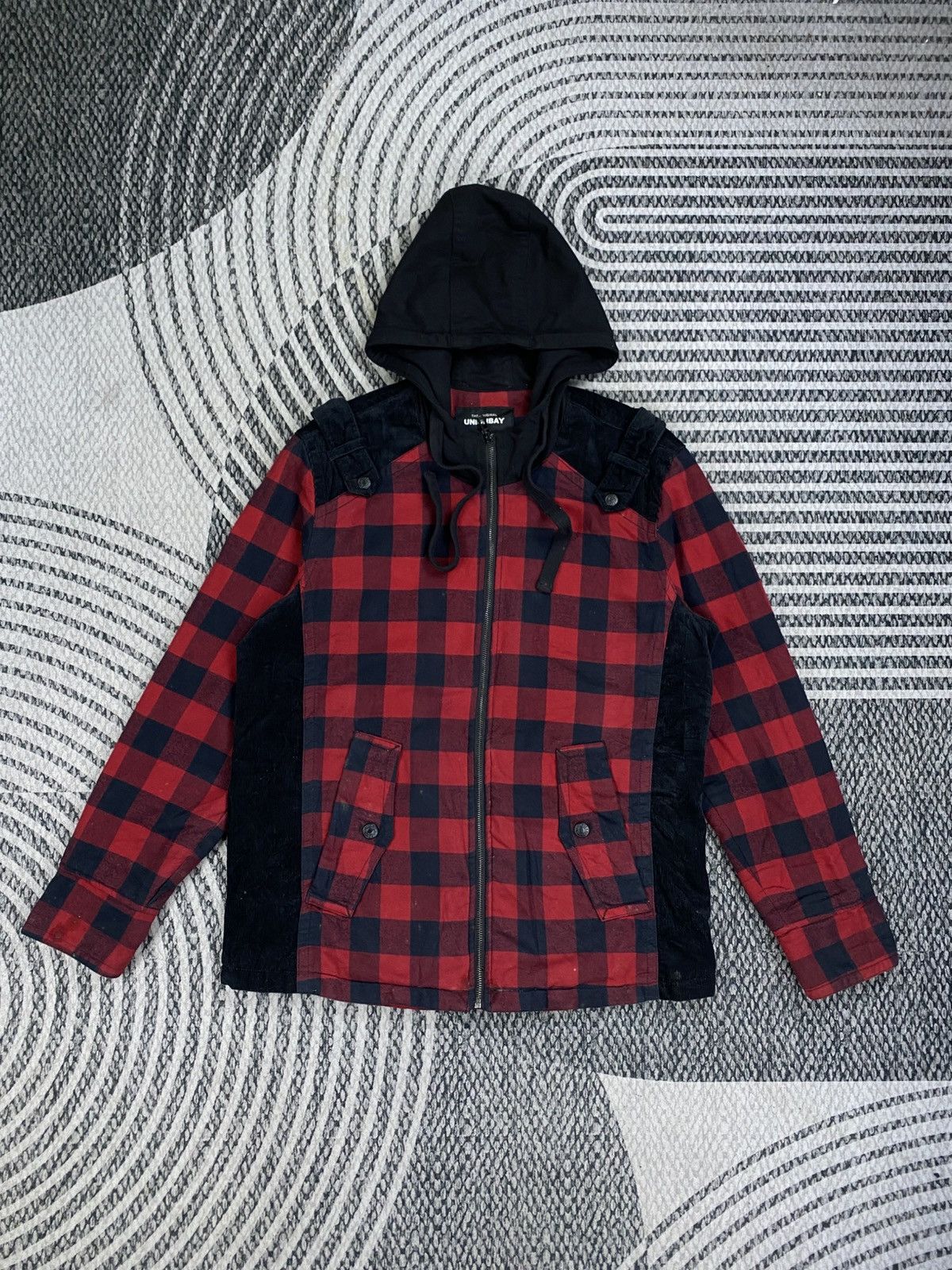 UNIONBAY Vintage UNIONBAY Red & Black Checked Zip-Up Hooded Jacket Size US M / EU 48-50 / 2 - 1 Thumbnail