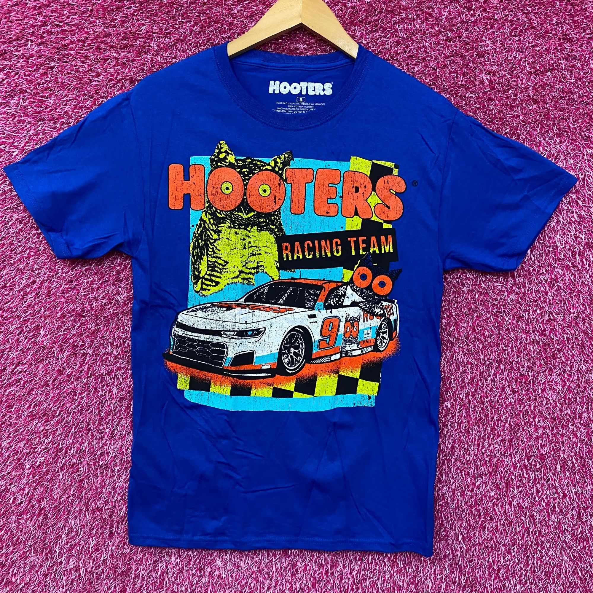 Other Hooters Racing Team Race Car Number 9 Graphic Design T-Shirt Size US S / EU 44-46 / 1 - 1 Thumbnail