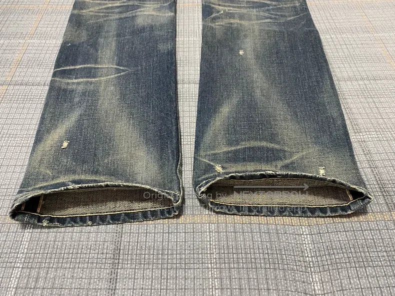 Neighborhood Neighborhood size M Jeans Size US 27 - 4 Thumbnail