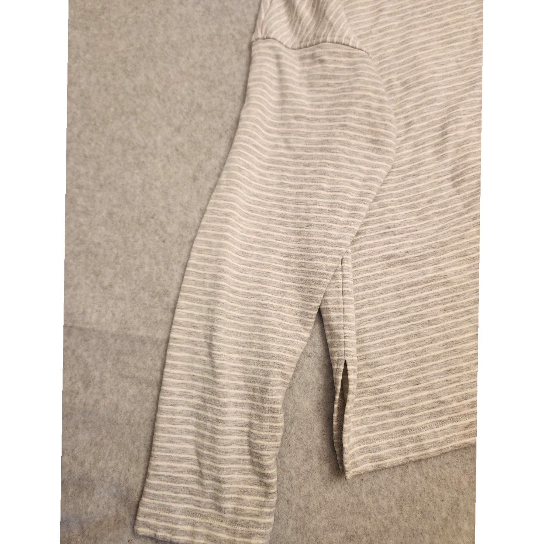 Vineyard Vines Vineyard Vines Sweater Womens Medium Gray Striped Crewneck Pullover Knit Lightweight All Seasons Crew Neck Long Sleeve Womens Medium Size M / US 6-8 / IT 42-44 - 6 Thumbnail