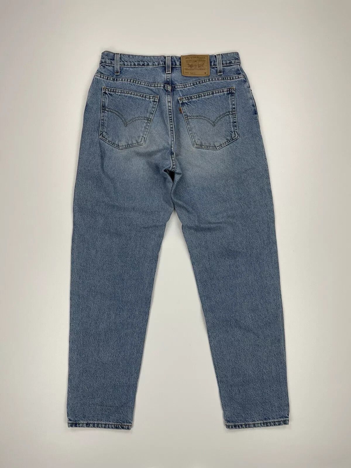 Levi's Vintage 1990s Levi’s 950 Men Jeans Tapered Leg Made in USA Size US 28 / EU 44 - 3 Thumbnail