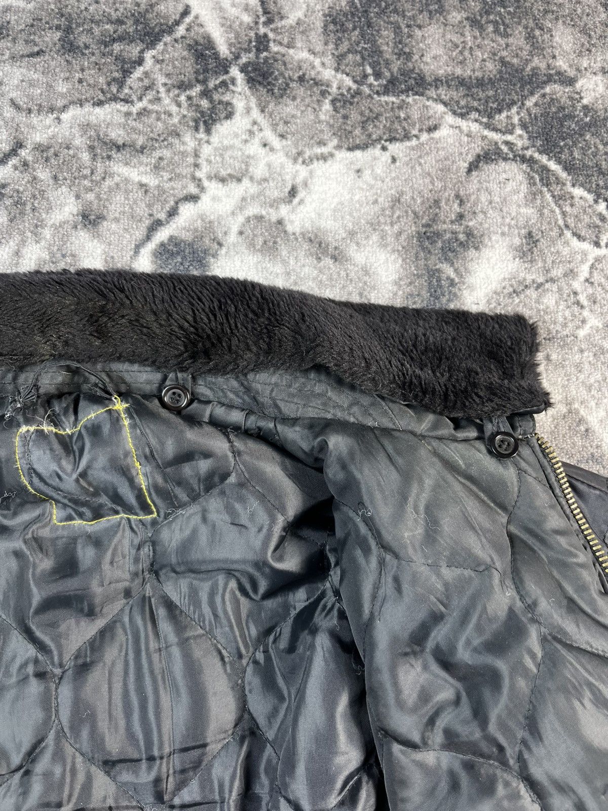 Vintage Vintage Black MA-1 Bomber Jacket Size US XL / EU 56 / 4 - 8 Thumbnail