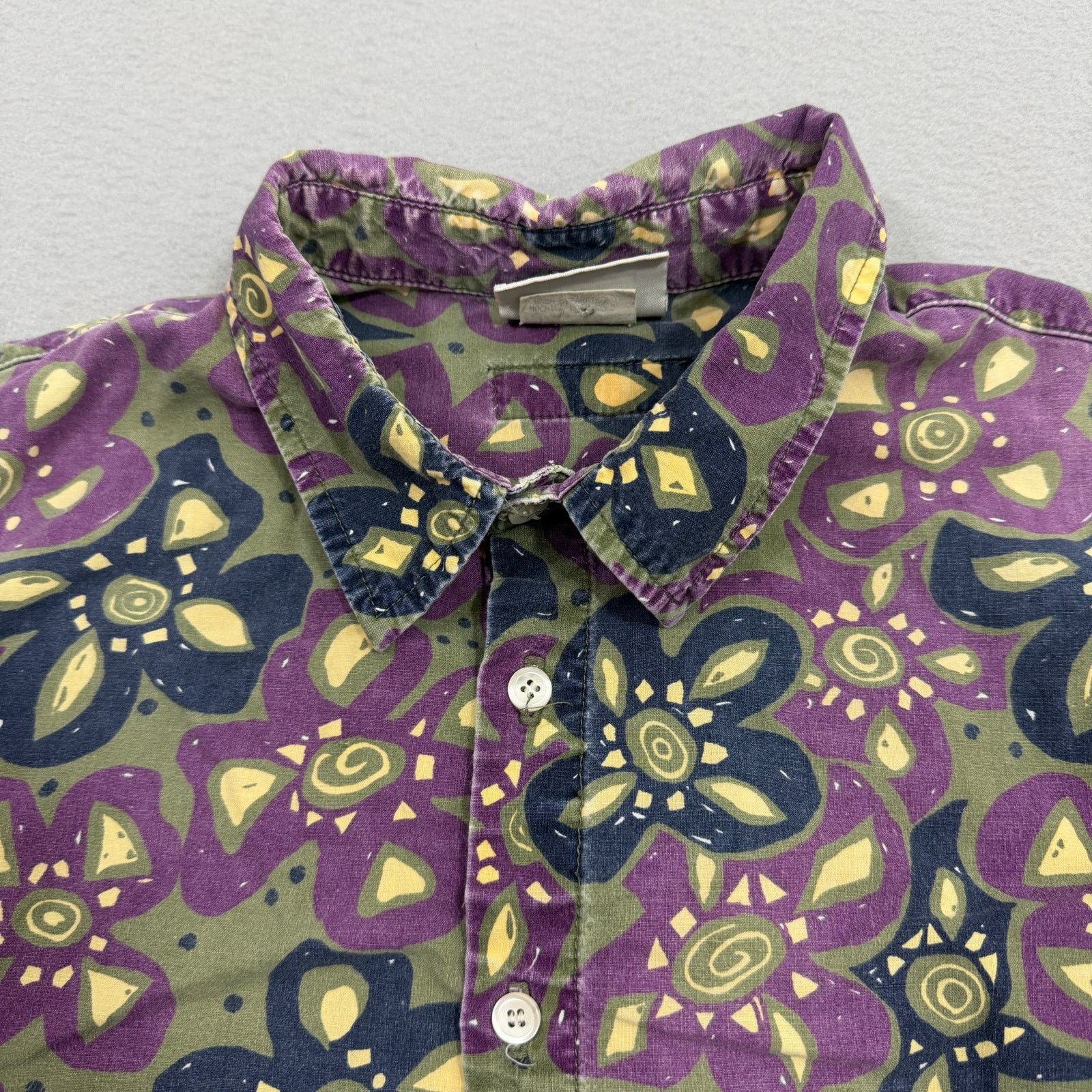 Vintage Vintage Spot Sport Geometric Short Sleeve Button Shirt M Size US M / EU 48-50 / 2 - 4 Thumbnail