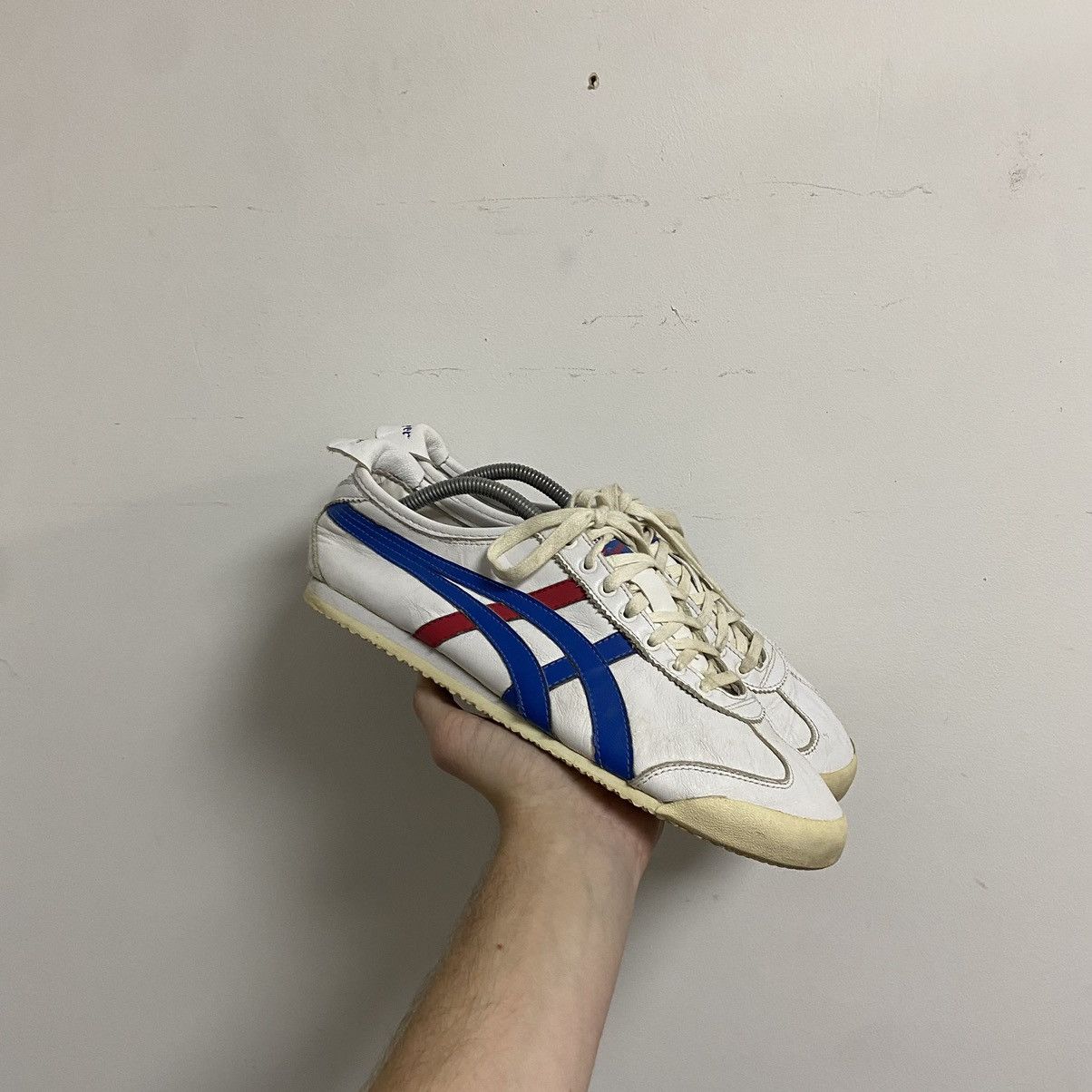 Asics Vintage Asics Tiger Onitsuka White Sneakers Size US 8.5 / EU 41-42 - 1 Thumbnail