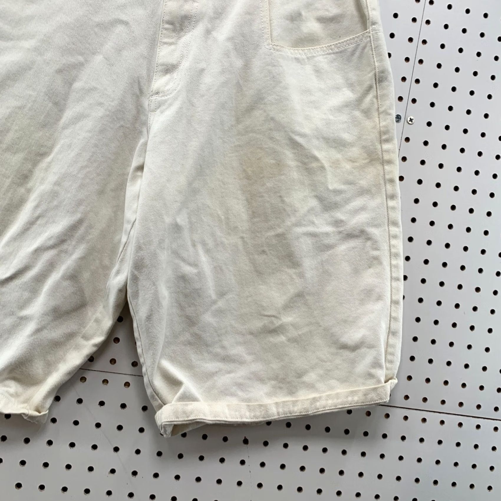 Vintage Vintage Menace Denim Beige Shorts Mens 30X13.5 Embroidered Skateboard USA Jnco Size US 30 / EU 46 - 6 Thumbnail