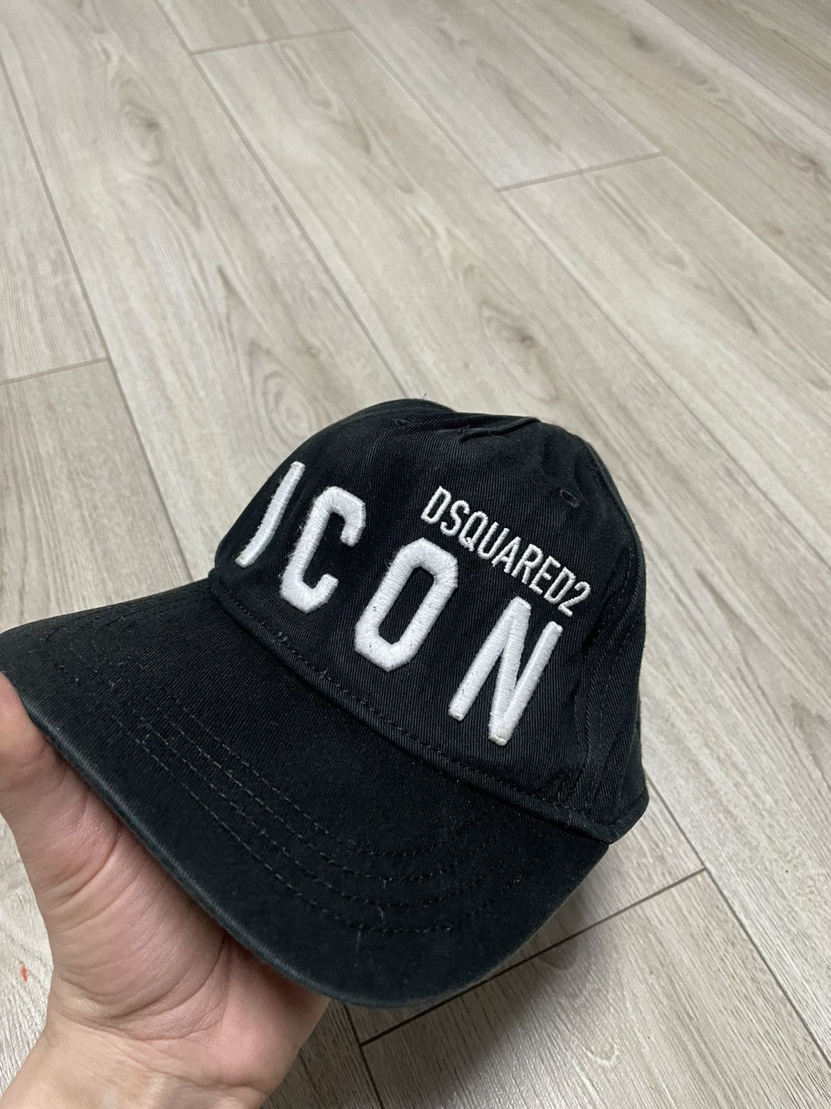 Dsquared2 Vintage Dsquared2 ICON Logo Black Cap Streetwear Hat Size ONE SIZE - 2 Thumbnail