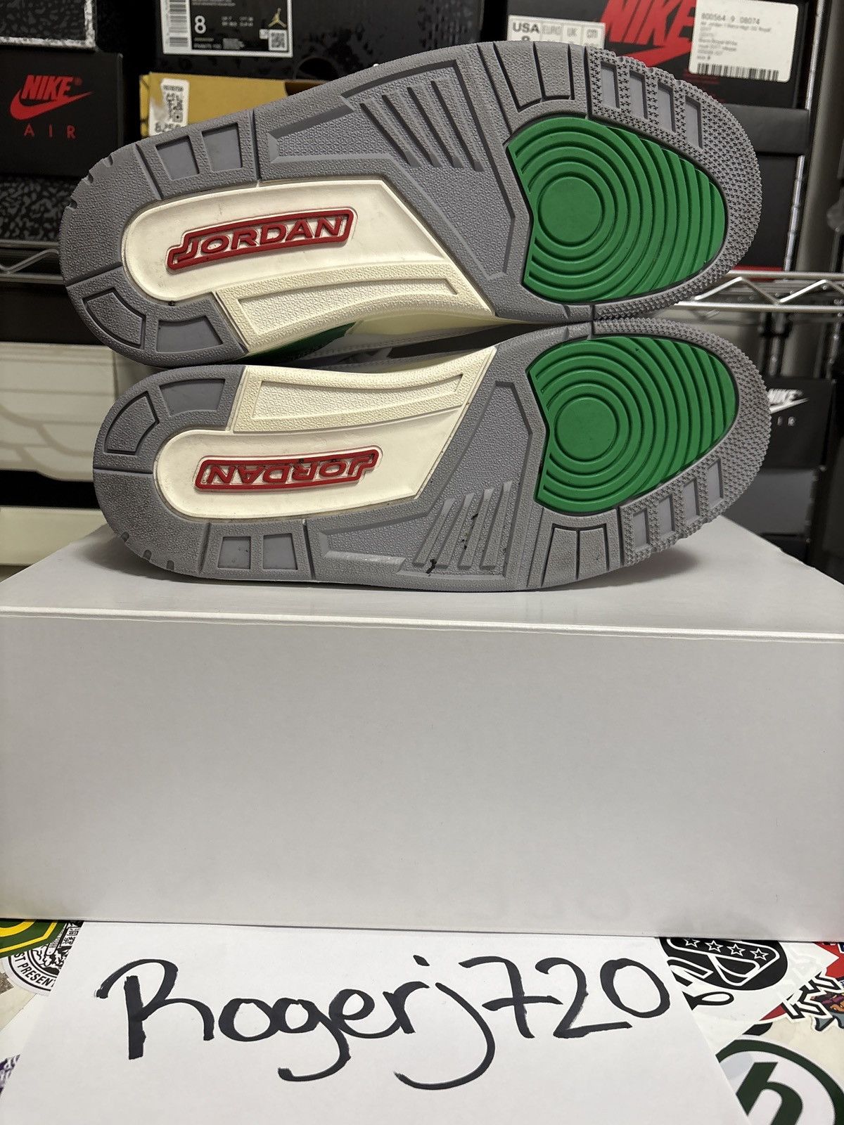 Jordan Brand Lucky Green Jordan 3s ( Men size 8 ) Size US 8 / EU 41 - 7 Thumbnail