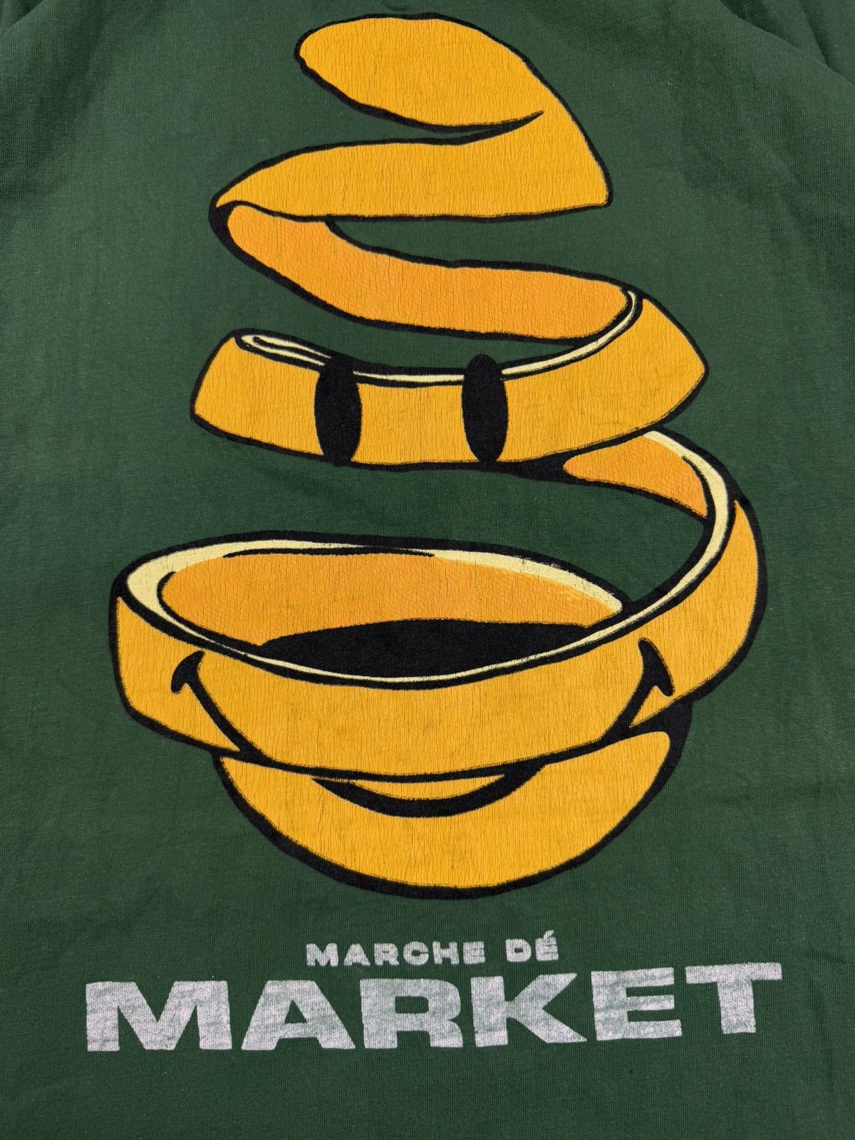 Market × Vintage Vintage 00s Chinatown Market smiley peel graphic tee Size US L / EU 52-54 / 3 - 4 Thumbnail