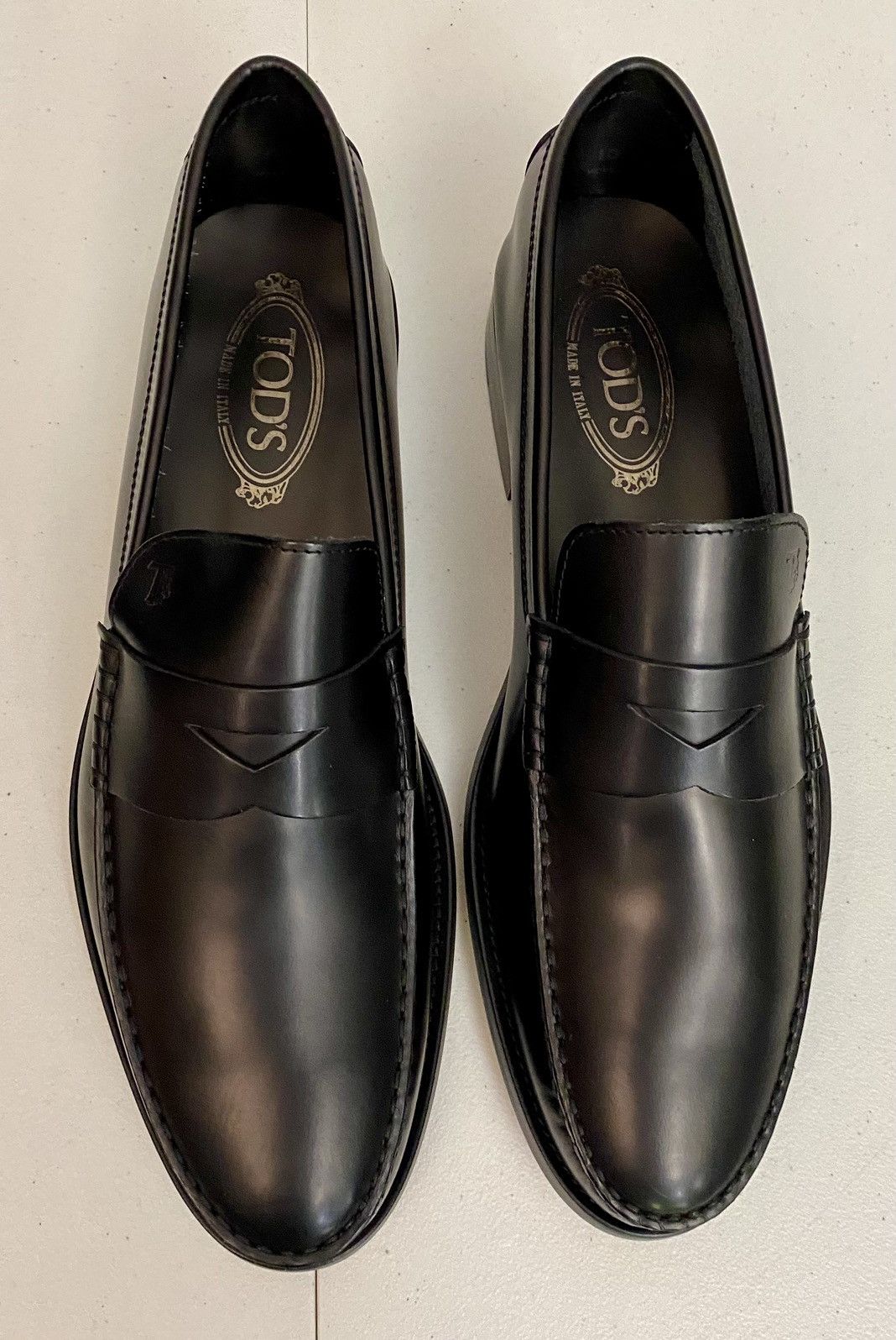 Tod's Tod’s 🇮🇹 Black Calf Leather Logo Emboss Devon Loafer 11 New Size US 11 / EU 44 - 2 Thumbnail