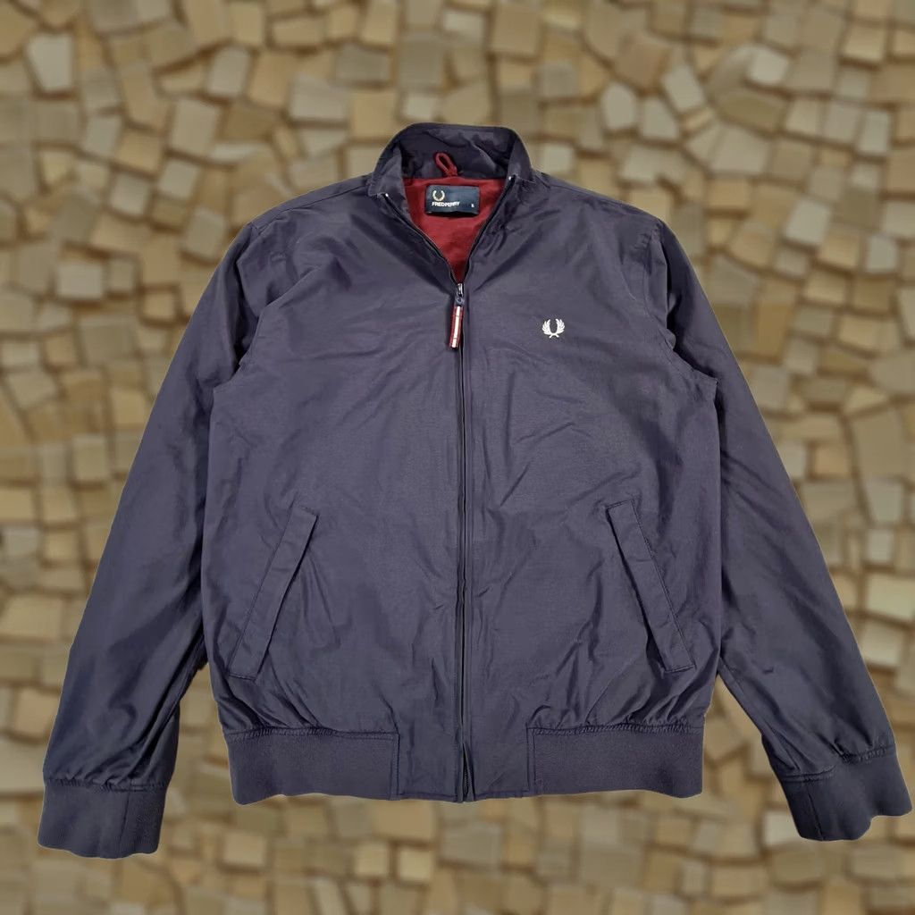 Fred Perry Fred Perry Mens Jacket Navy Blue Small Lightweight Windbreaker Full Zip Woven Size US S / EU 44-46 / 1 - 1 Thumbnail