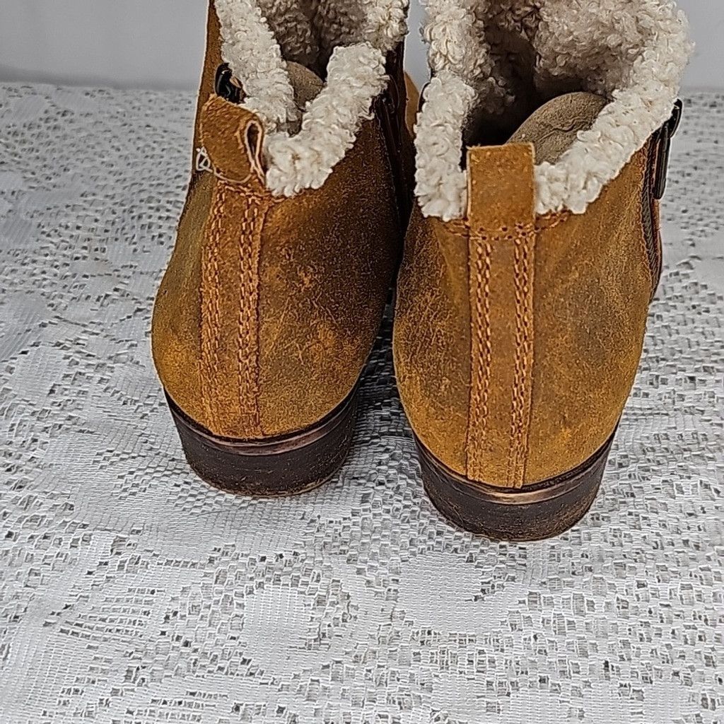 Lucky Brand Lucky Brand Baselsher leather sherpa lined ankle boots 8.5 Size US 8.5 / IT 38.5 - 8 Thumbnail