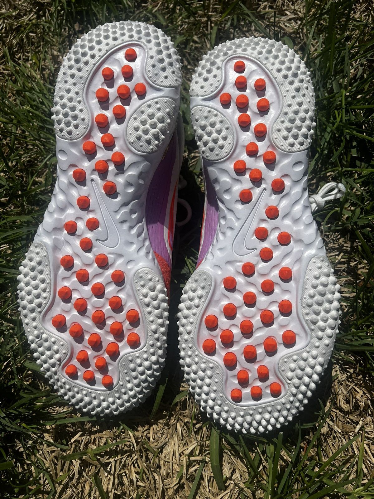 Nike NEW Nike size 10.5 Womens Alpha Huarache Elite 4 Turf Cleats Size US 10.5 / IT 40.5 - 10 Thumbnail