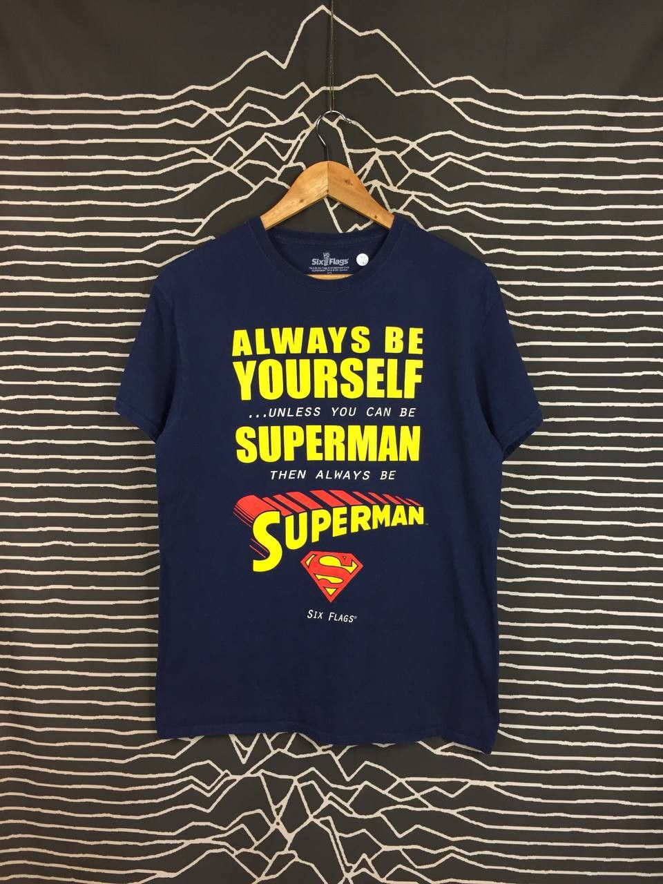 DC Comics DC Comics Six Flags "Always Be Yourself" Superman Quote Tee Size US M / EU 48-50 / 2 - 2 Thumbnail