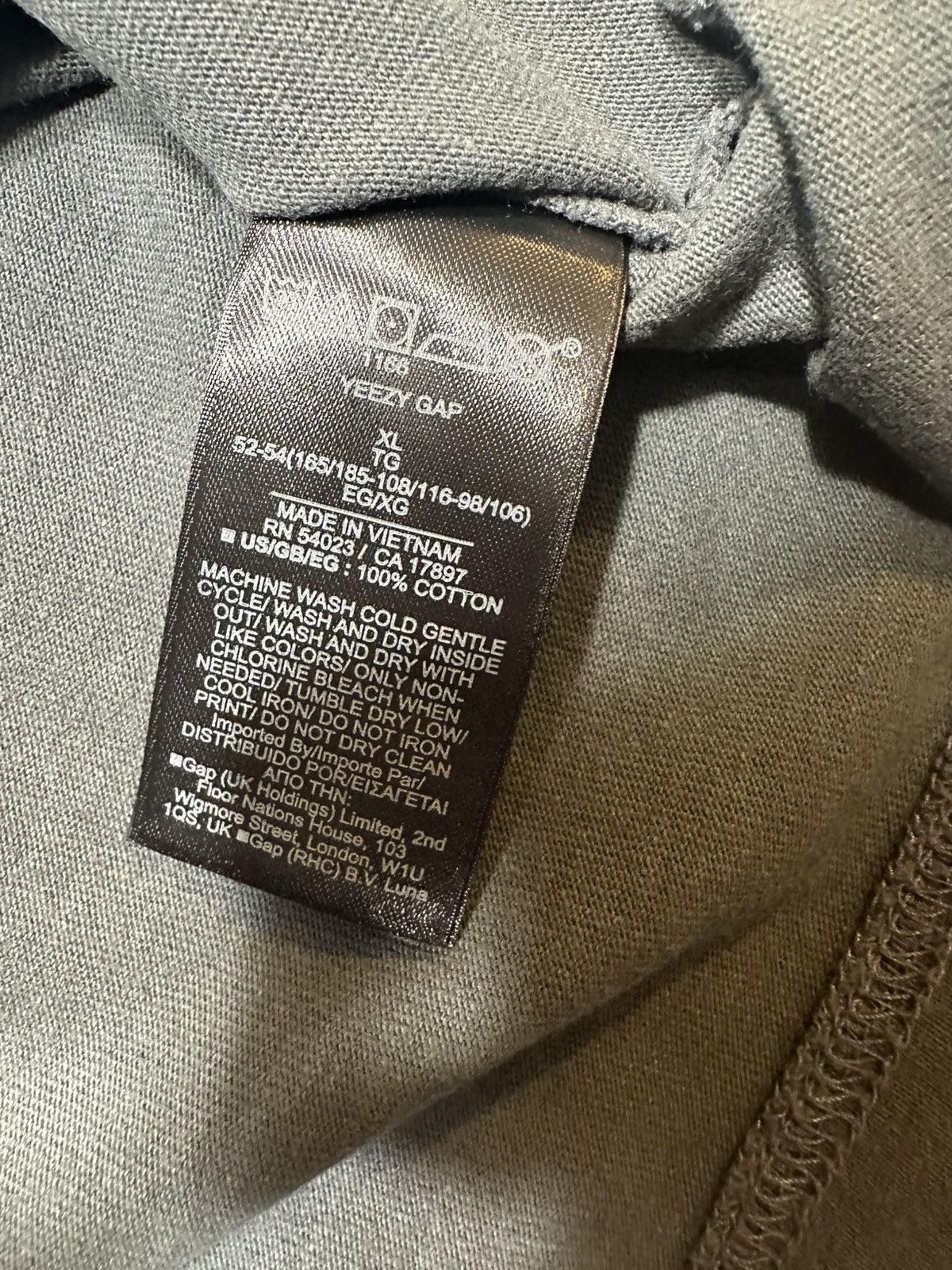 Balenciaga × Gap × Kanye West Yeezy Gap Long Sleeve Dove Tee/ Dark Green XL Size US XL / EU 56 / 4 - 4 Thumbnail
