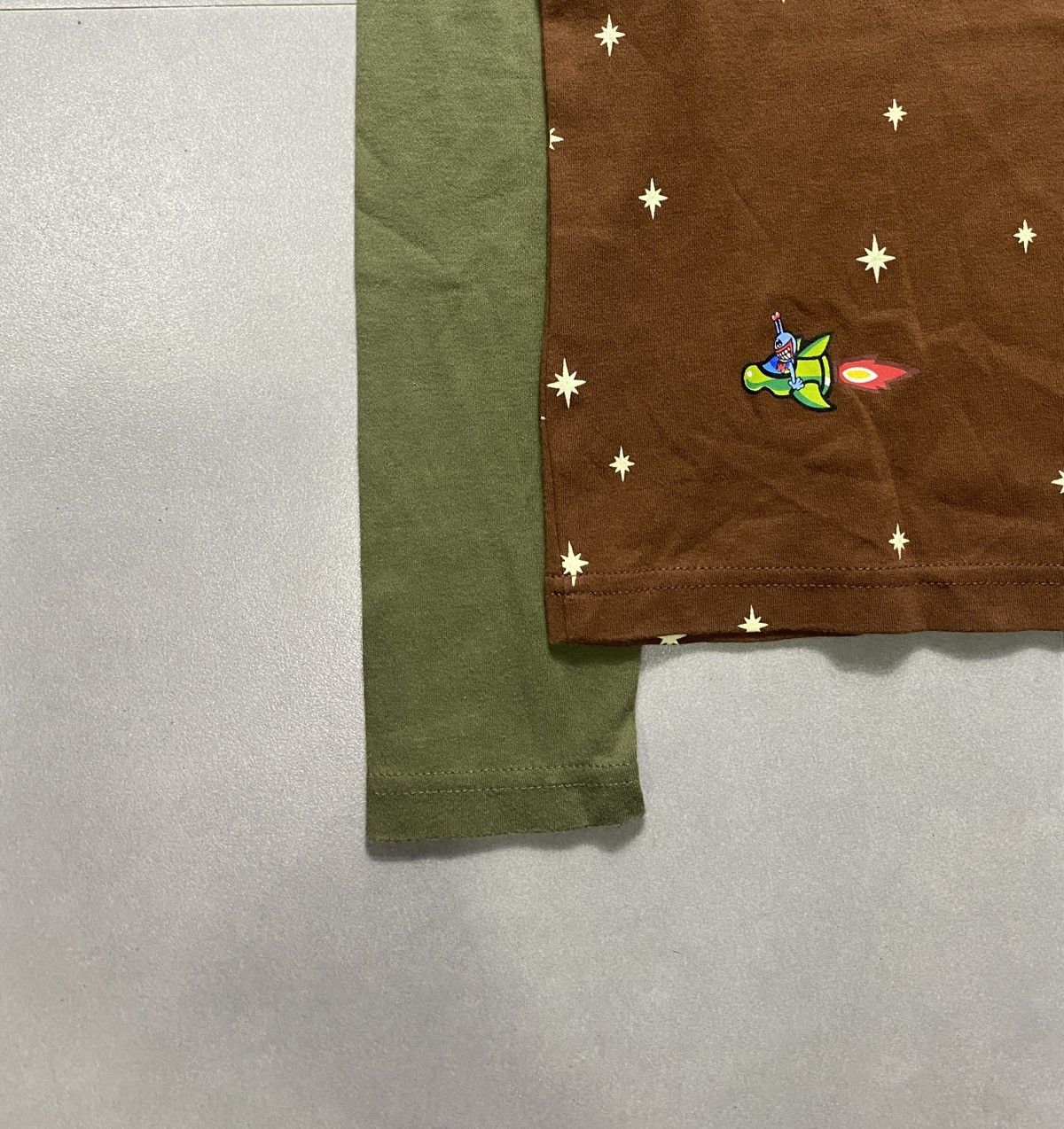W&LT W&LT - 1990's PukPuk in Space Shirt Size XS / US 0-2 / IT 36-38 - 5 Thumbnail
