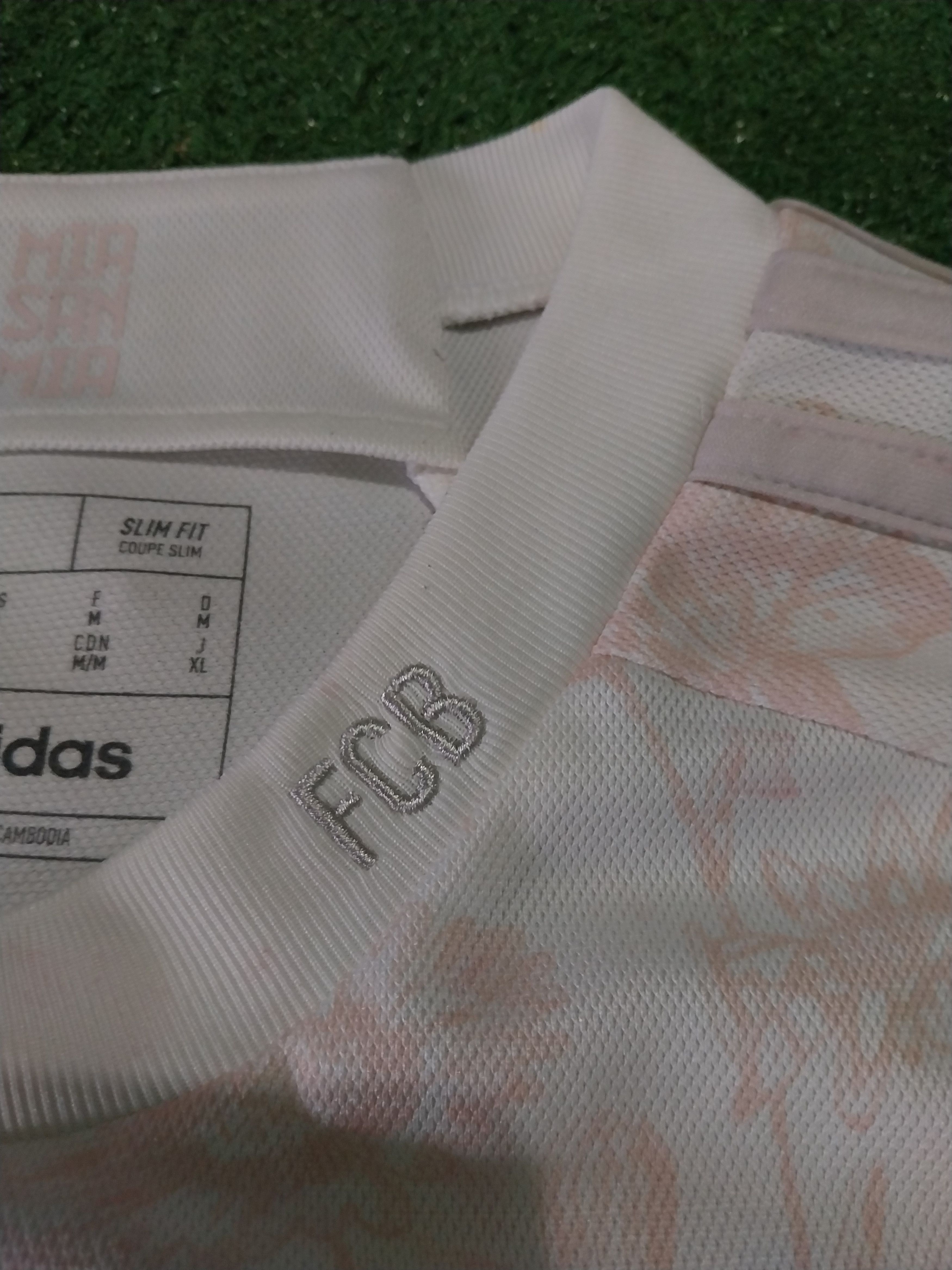 Adidas Bayern munchen 3rd 2023/2024 jamal musiala jersey football Size US M / EU 48-50 / 2 - 5 Thumbnail