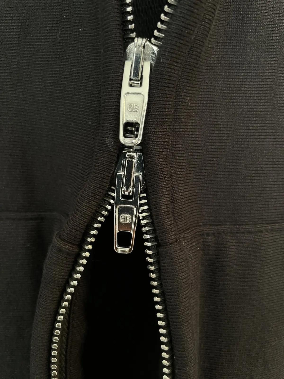 Balenciaga Balenciaga Size Sticker Zip Up Hoodie Size US L / EU 52-54 / 3 - 4 Thumbnail
