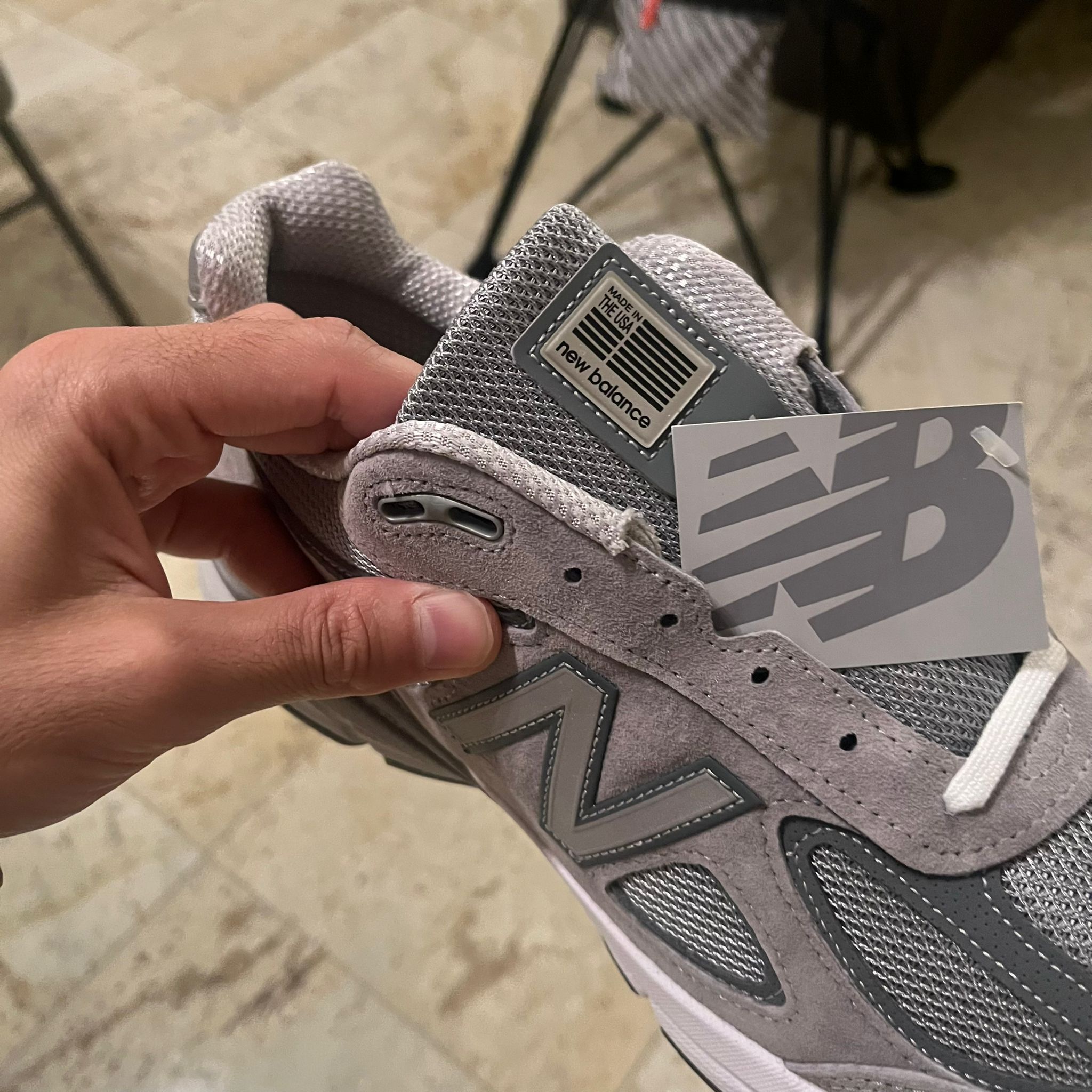 New Balance 990v4 in Grey Size US 12 / EU 45 - 13 Thumbnail