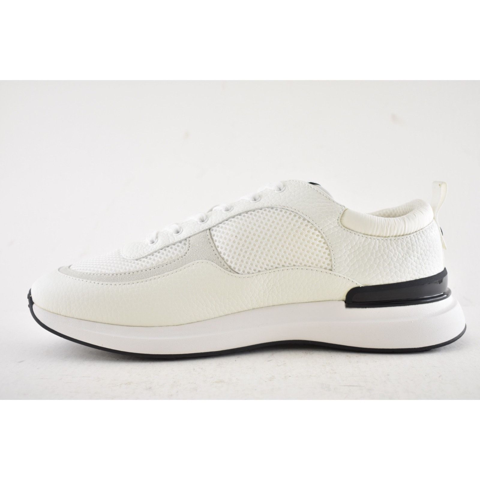 Chanel Chanel 21S Mens White Black Leather CC Logo Lace Low Top Size US 11 / EU 44 - 10 Thumbnail