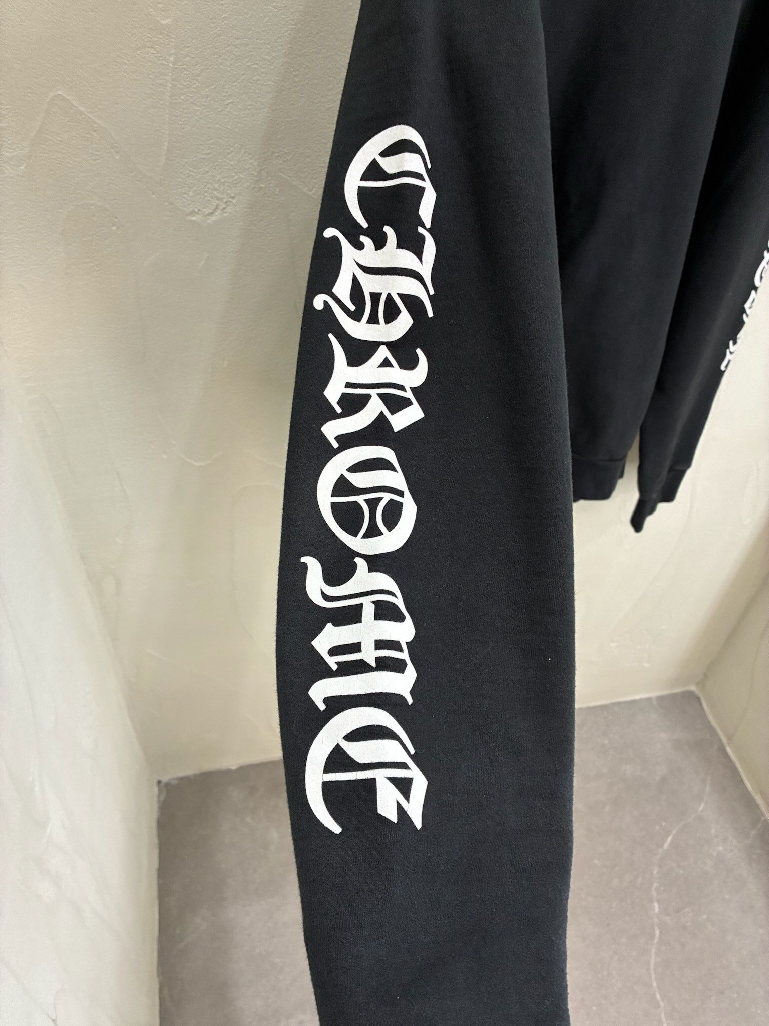 Chrome Hearts Chrome Hearts Neck Logo Crewneck Size US L / EU 52-54 / 3 - 3 Thumbnail