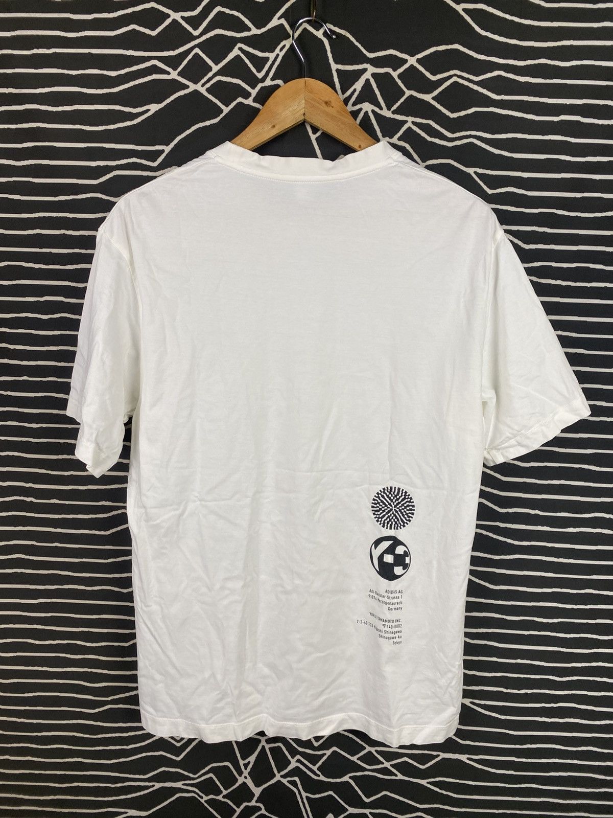 Y-3 Y-3 Yohji Yamamoto Graphic Tee Size US S / EU 44-46 / 1 - 2 Thumbnail
