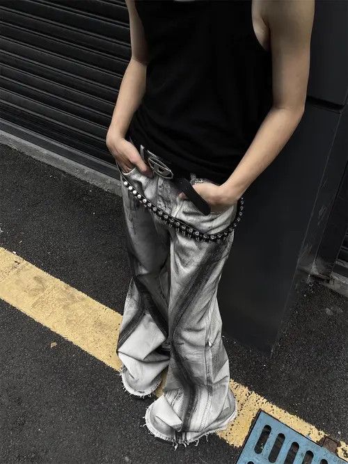 VIBE Painted Stacked Flare Denim Jeans Size US 32 / EU 48 - 4 Thumbnail