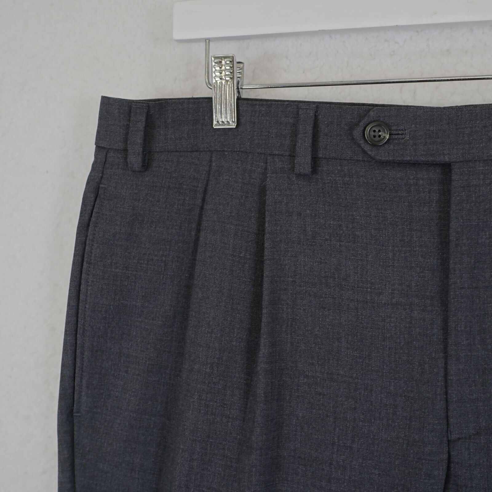 Lauren Ralph Lauren Lauren Ralph Lauren High Performance Wool Gray 37/31 Pleated Size 36R - 3 Thumbnail