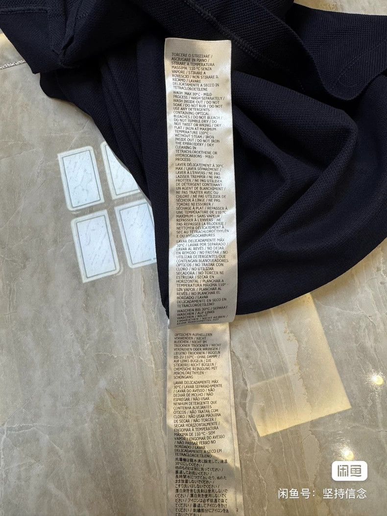 Gucci GucciClassic short sleeves 2503-Nextarrow Size US L / EU 52-54 / 3 - 6 Thumbnail