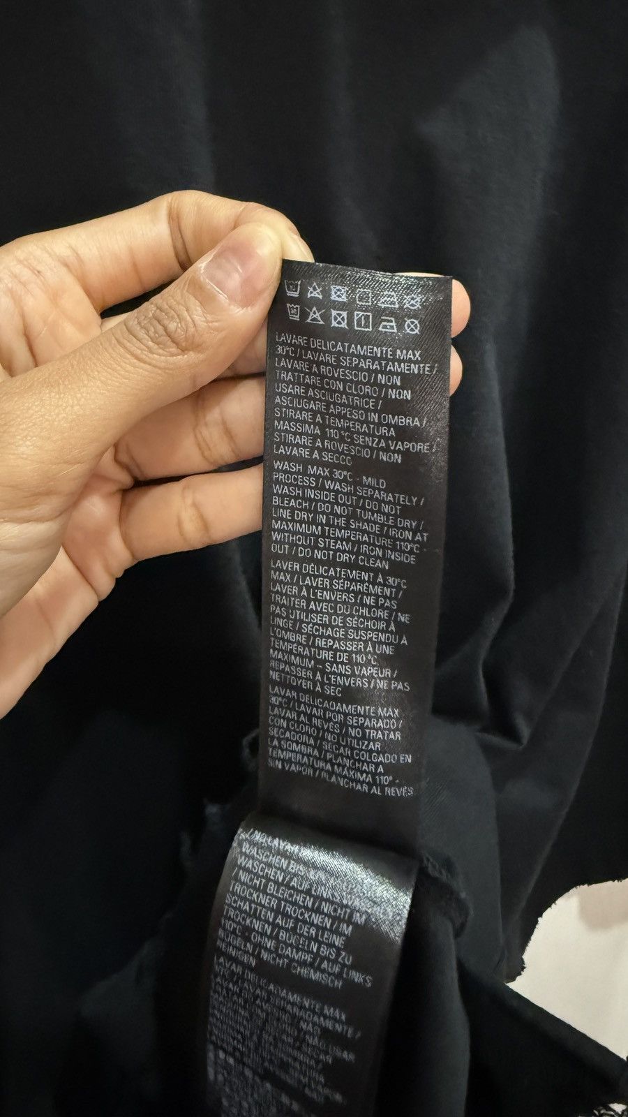 Balenciaga Balenciaga Black Tee Distressed Size US L / EU 52-54 / 3 - 6 Thumbnail