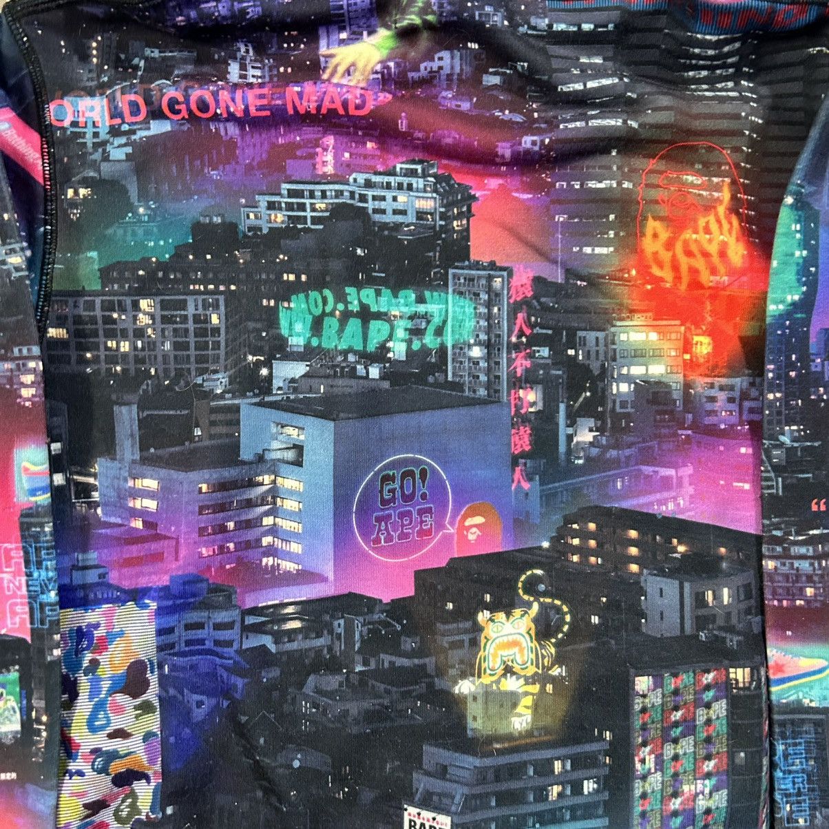 Bape BAPE Neon Tokyo Pullover Hoodie Size US M / EU 48-50 / 2 - 5 Thumbnail