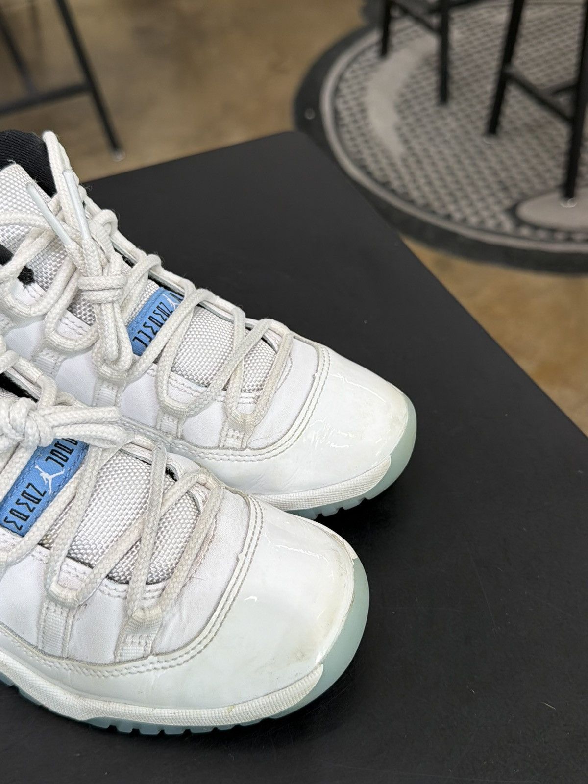 Jordan Brand Air Jordan 11 Legend Blue Size 1Y (2024) Size US 5 / EU 37 - 8 Thumbnail
