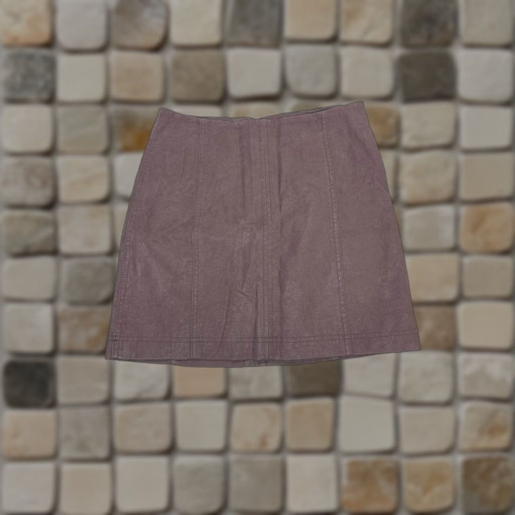 Free People Free People Skirt Womens 2 Purple Vegan Suede Mini Back Zip Straight And Pencil Size 26" / US 2 / IT 38 - 1 Thumbnail