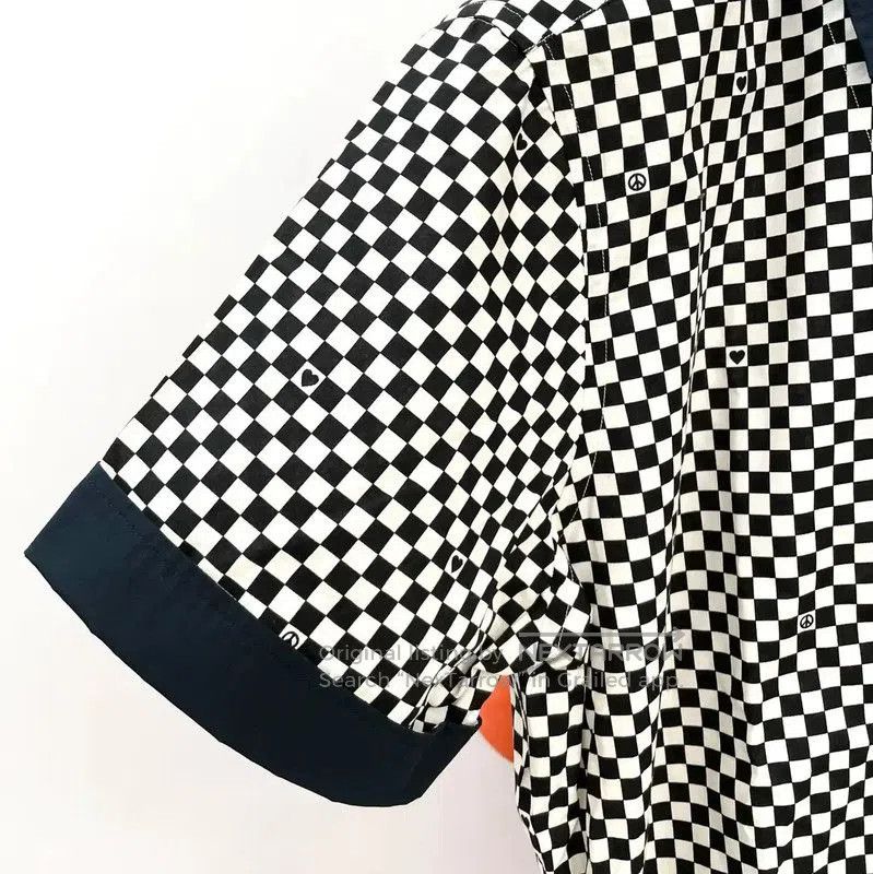 Moschino Moschino Checkered Pattern Cotton Shirt for Men . Size US L / EU 52-54 / 3 - 3 Thumbnail