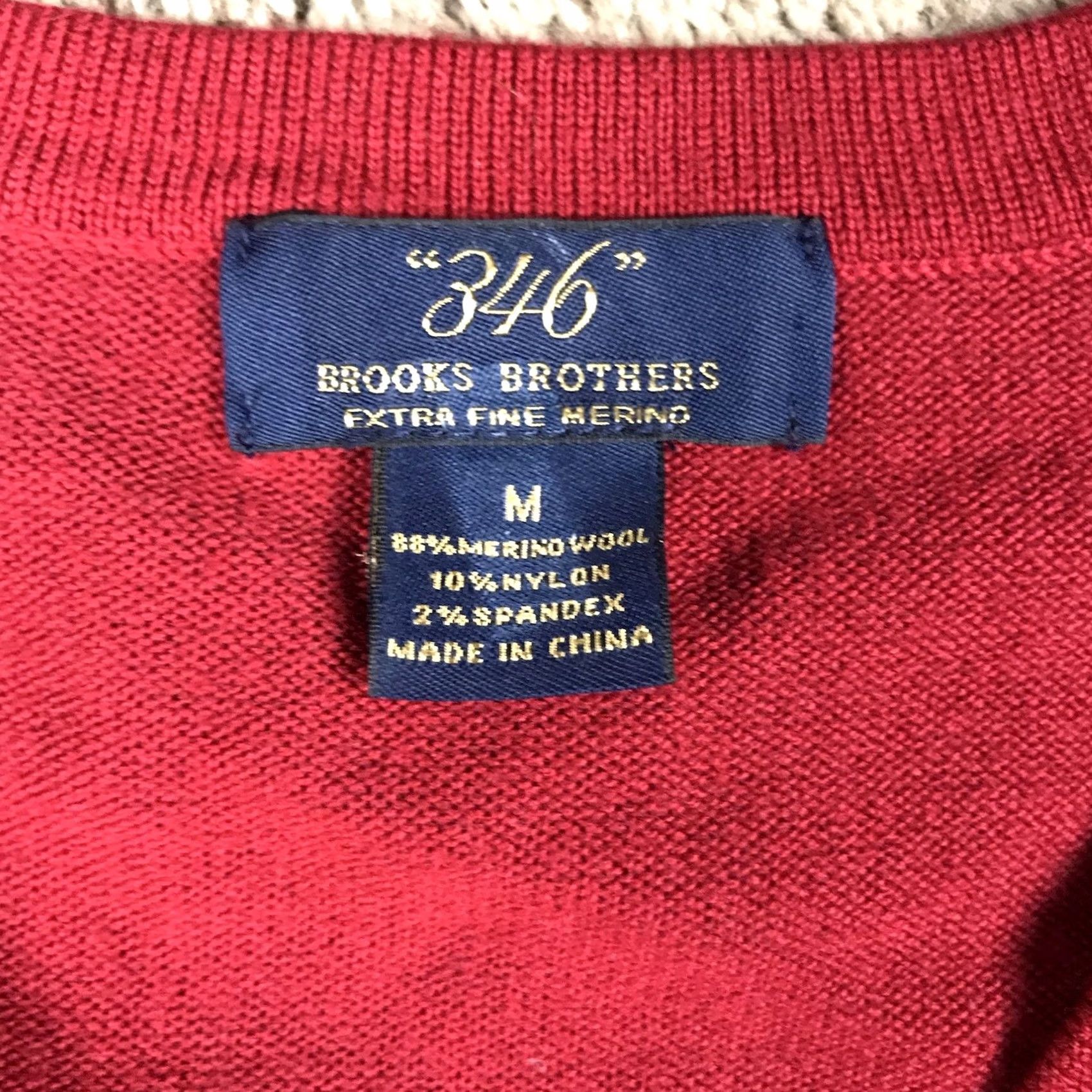Brooks Brothers Brooks Brothers Sweater Men V-Neck Red Merino Wool 346 Stretch Fit M Regular Lightweight Pullover Size US M / EU 48-50 / 2 - 2 Thumbnail