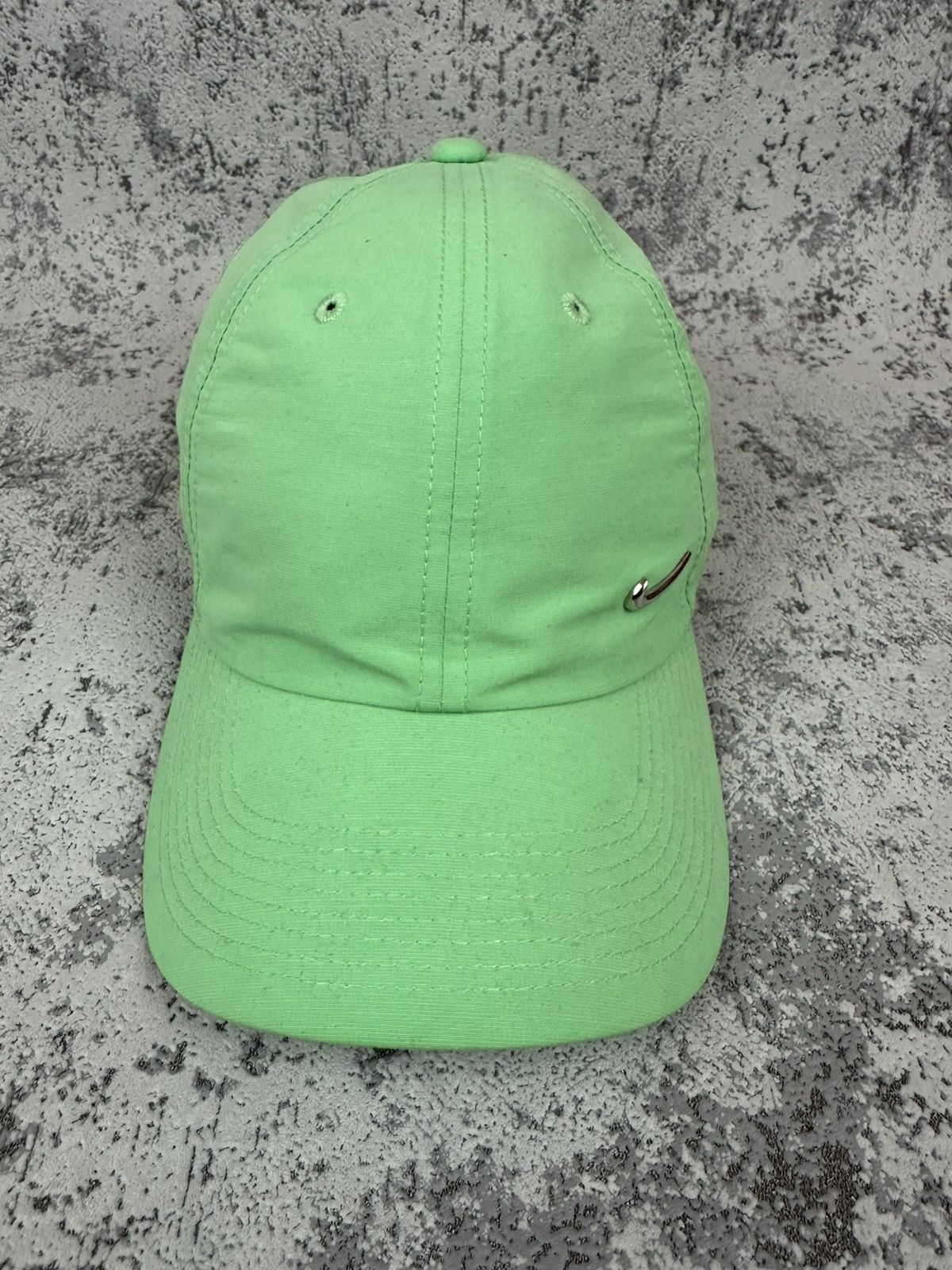 Nike Vintage Nike Metal Swoosh Cap Size ONE SIZE - 2 Thumbnail