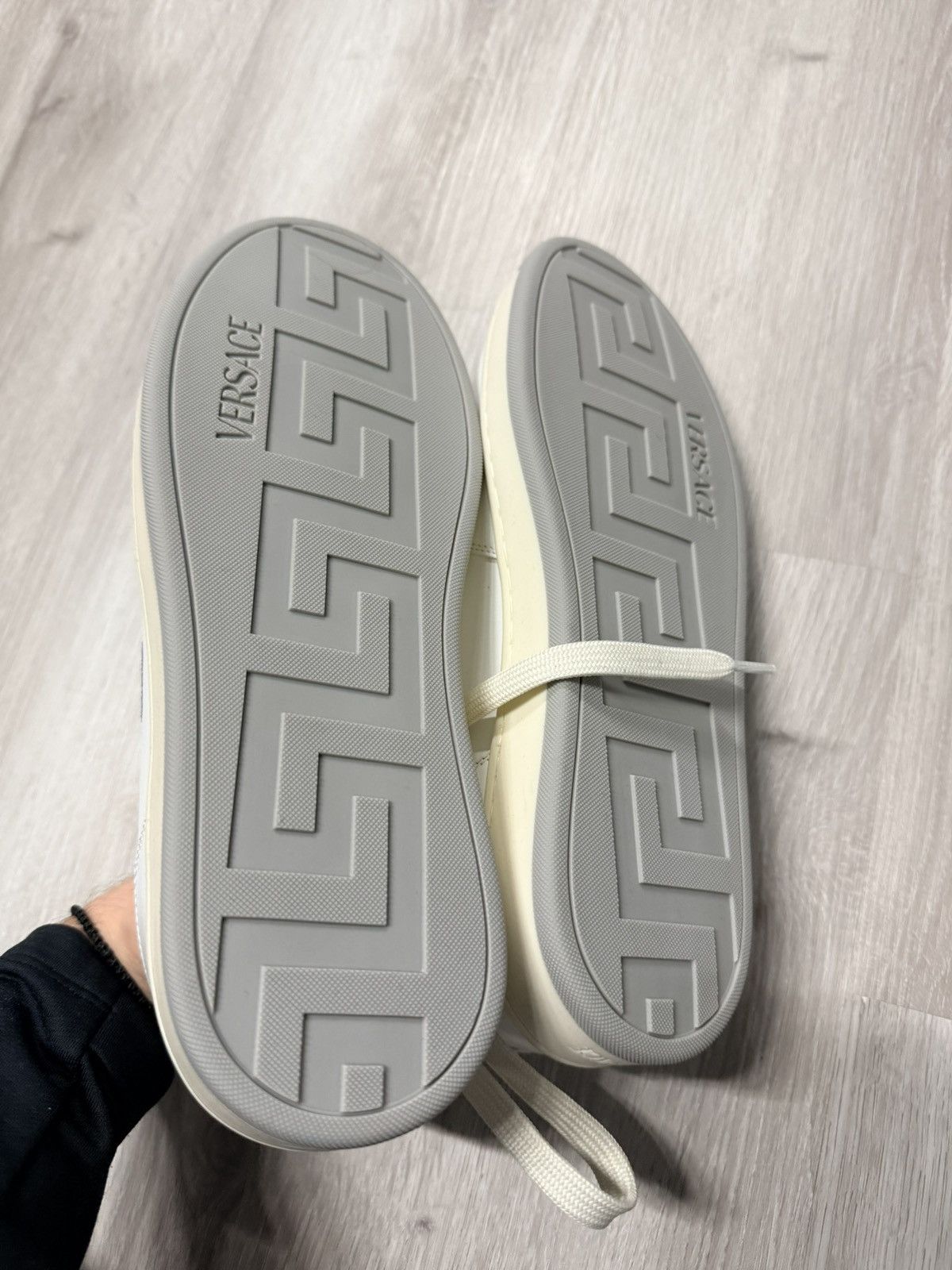 Versace Versace Medusa Sneaker Size US 8 / EU 41 - 5 Thumbnail