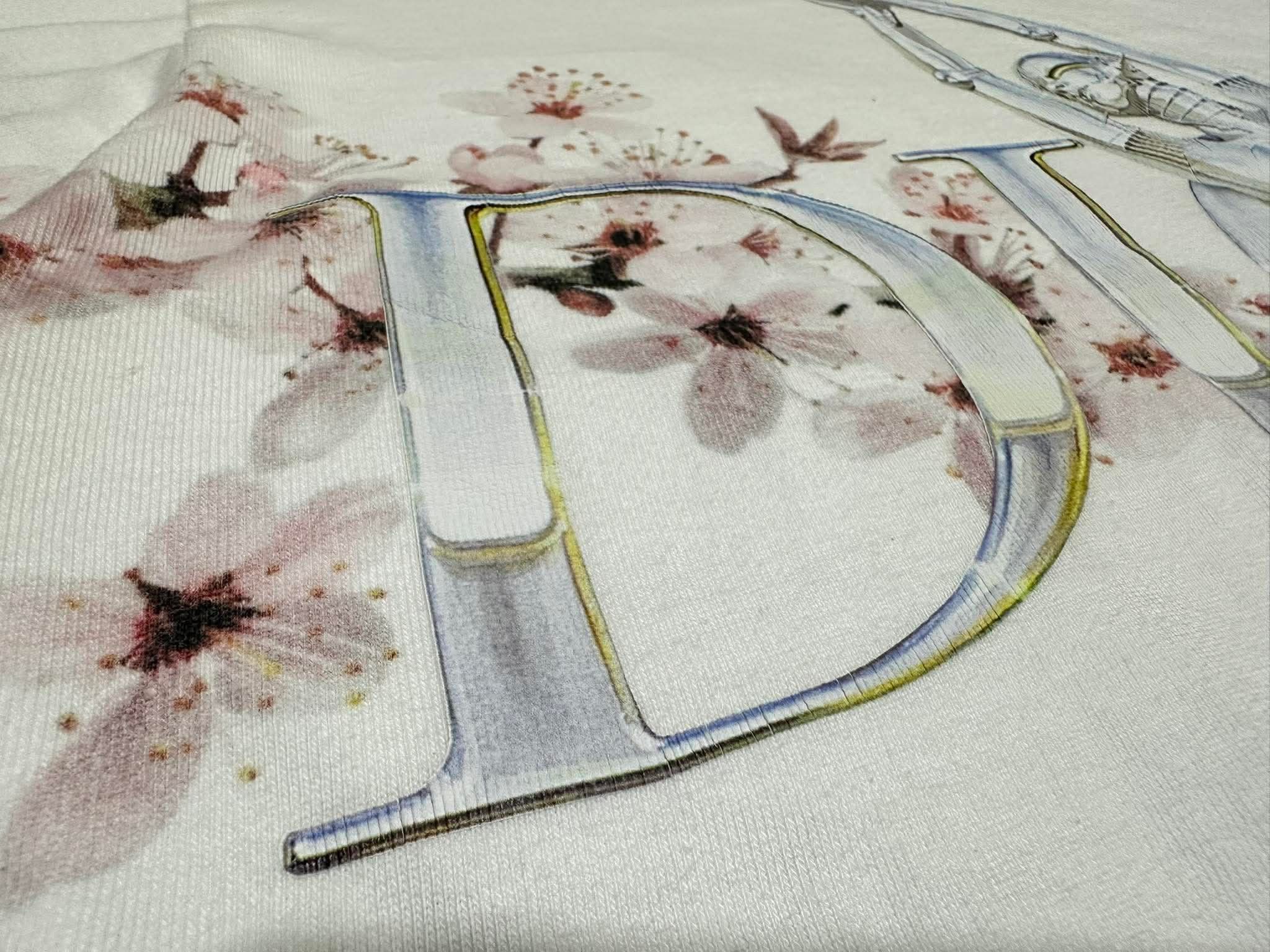 Dior Dior sorayama tee Size US L / EU 52-54 / 3 - 3 Thumbnail