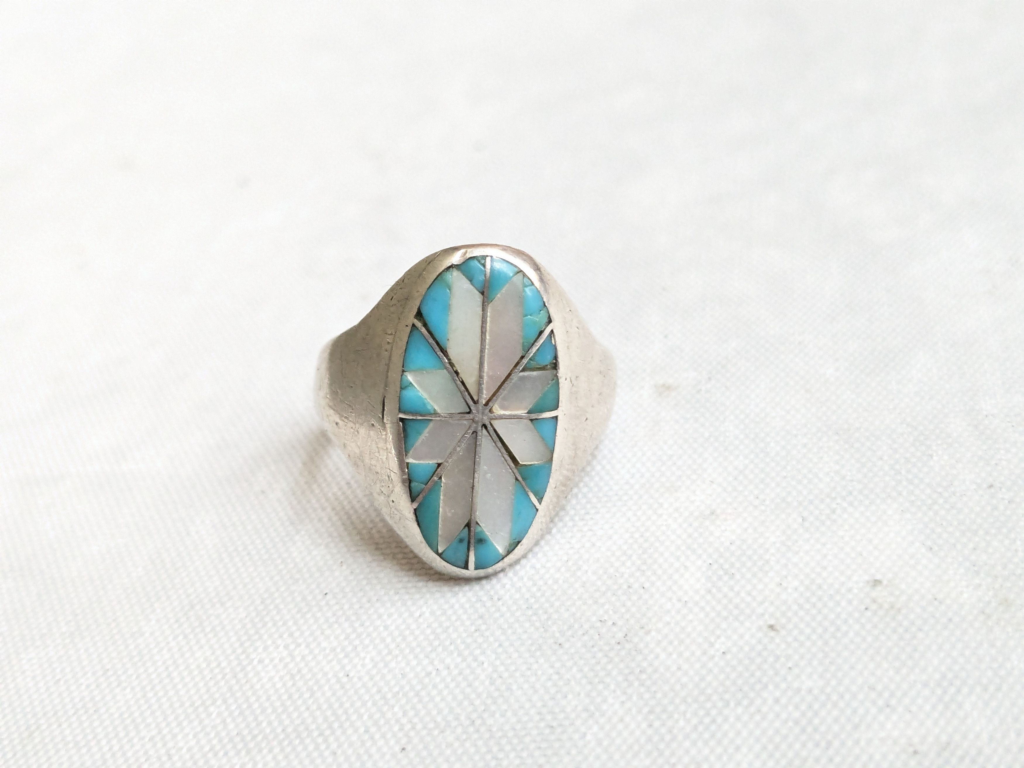 Jewelry Vintage Sterling Silver Ring Turquoise MOP Oval Zuni Size ONE SIZE - 5 Thumbnail