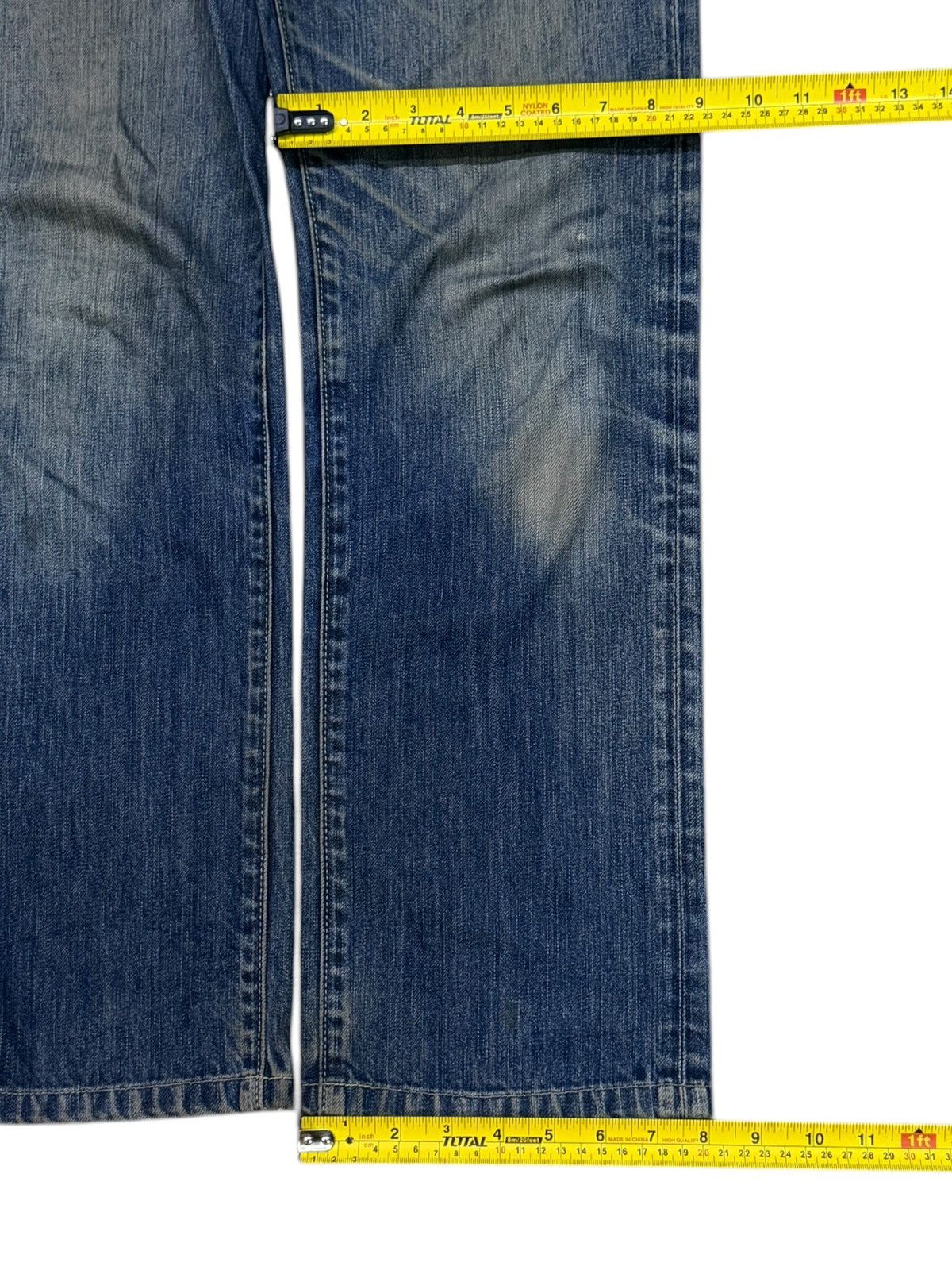 Uniqlo Vintage Uniqlo UJ Japan Denim Jeans | Vintage Fade Wash W32 Size US 32 / EU 48 - 16 Thumbnail
