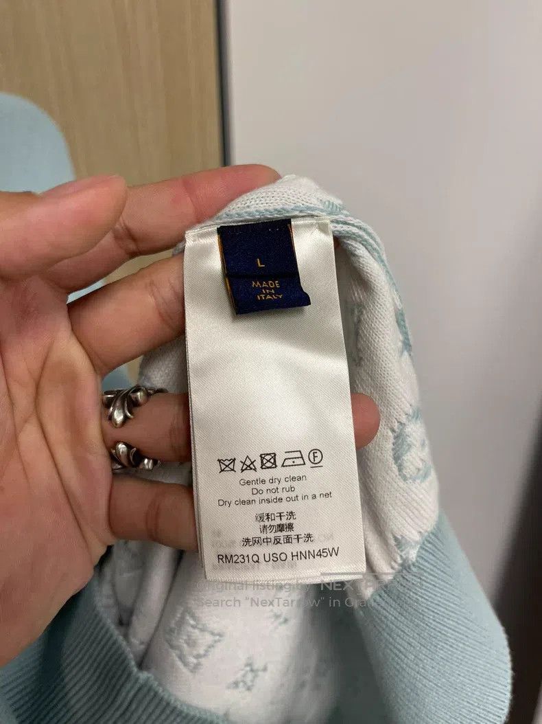Louis Vuitton Louis Vuitton Ice Blue Gradient Reading Hoodie Size US L / EU 52-54 / 3 - 4 Thumbnail