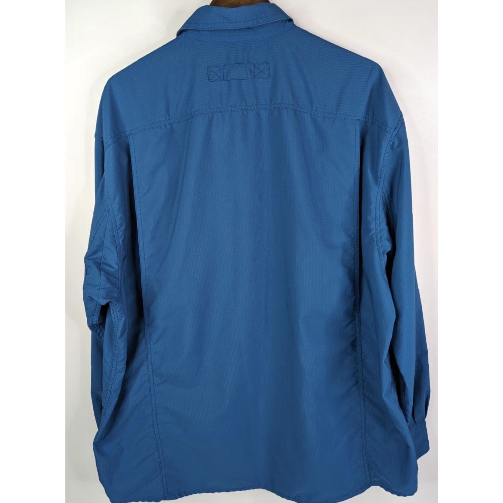 Duluth Trading Company Duluth Trading Mens Size XL Button-Up Shirt Coolplus Long Sleeve Vented Blue 81006 Size US XL / EU 56 / 4 - 5 Thumbnail
