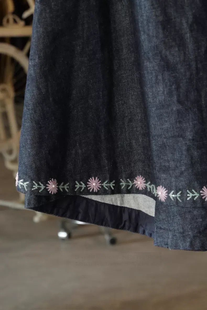 Comme des Garcons Comme Des Garcons size M Flower Beaded Denim Skirt Size 23" - 6 Thumbnail