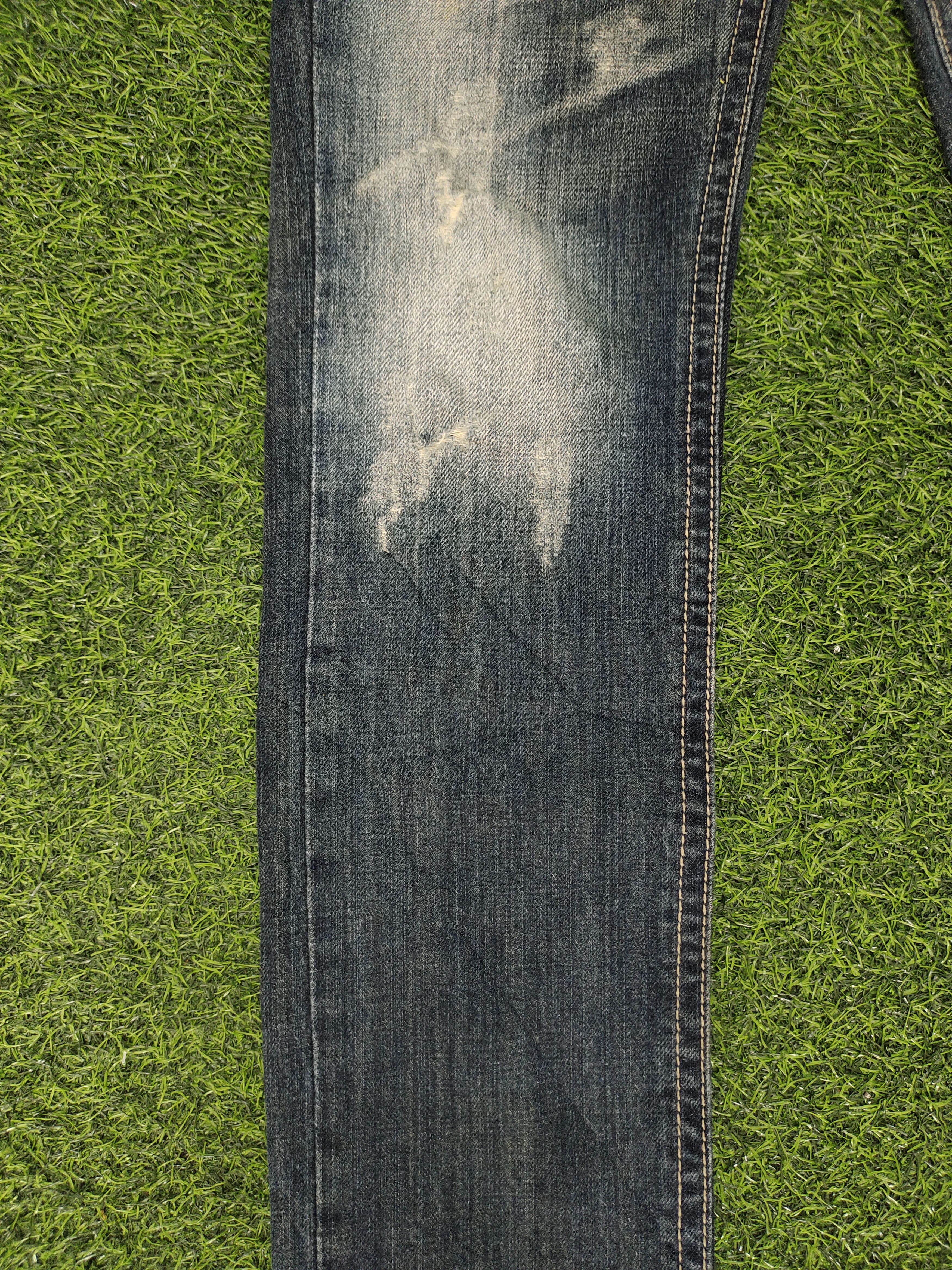 Japanese Brand Vintage Trimm Japan Leather Trim Clawmark Distress Jeans Size US 31 - 5 Thumbnail