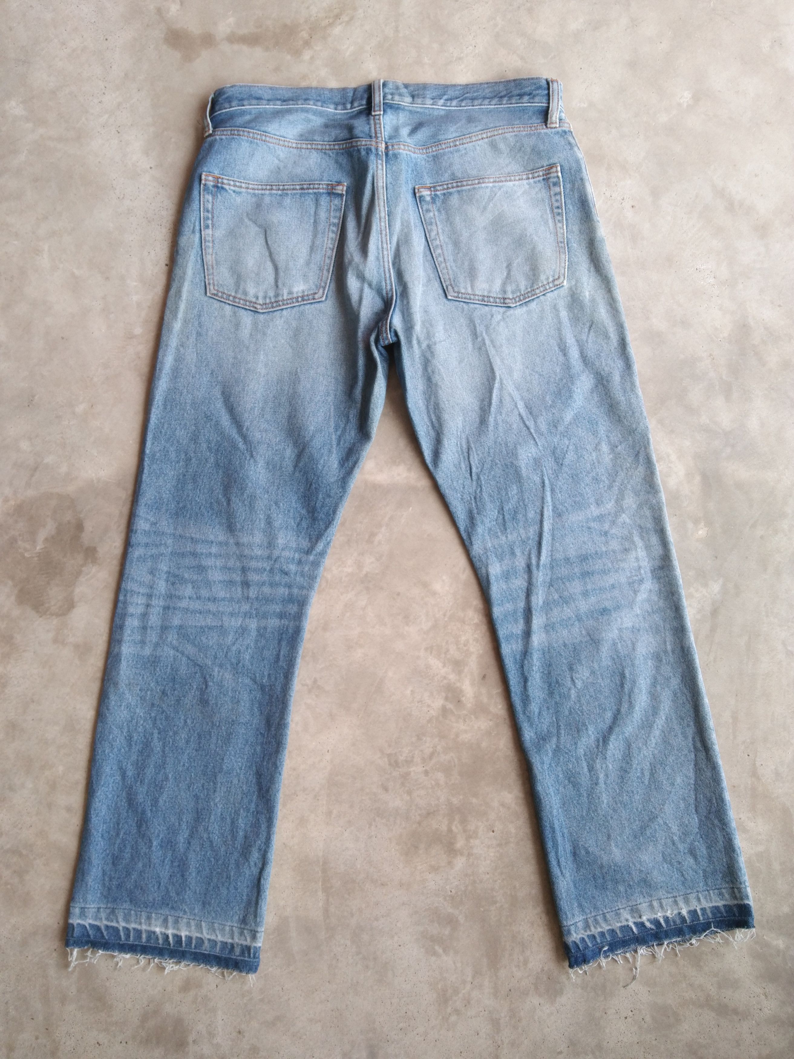 Japanese Brand Vintage GU Faded Blue Released Hem Distressed Jeans 34x30 Size US 34 / EU 50 - 2 Thumbnail